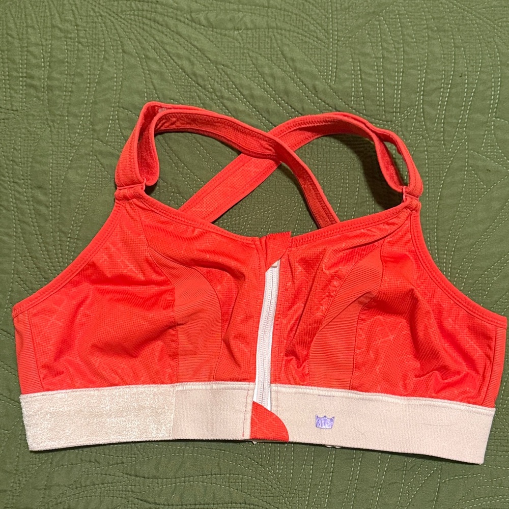 SHEFIT Ultimate Sports Bra 1Luxe